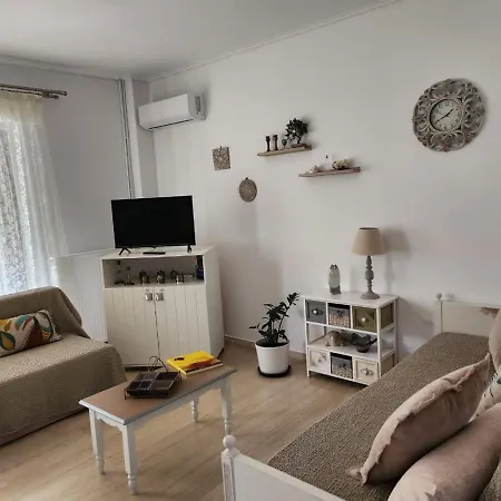 Апартаменты Queen Aspri 3' Min To The Beach! *