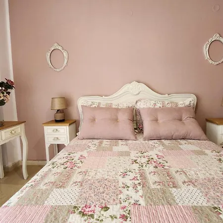 Apartment Queen Aspri 3' Min To The Beach!