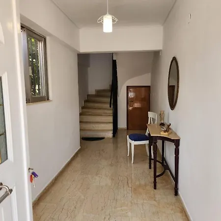 Queen Aspri 3' Min To The Beach! Apartment